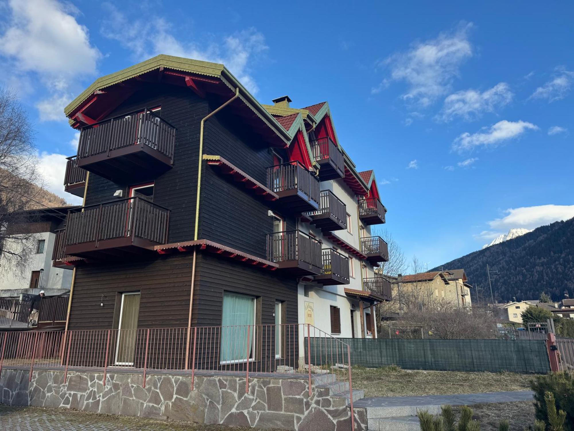 Alpin Sky Lägenhet Temù Exteriör bild